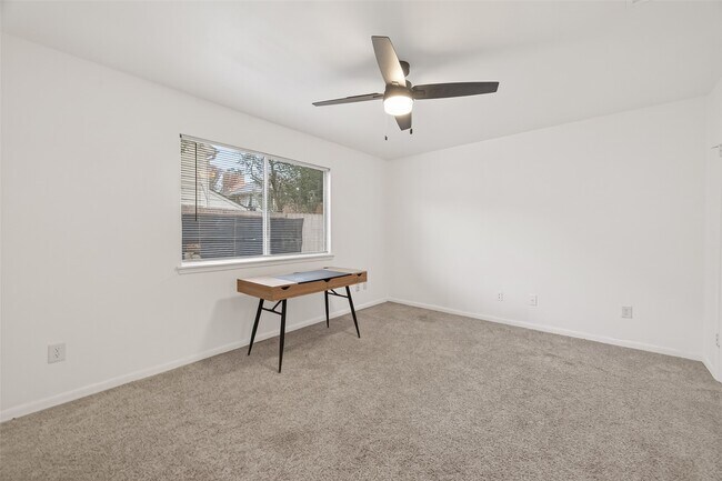 Building Photo - 12131 Ella Lee Ln