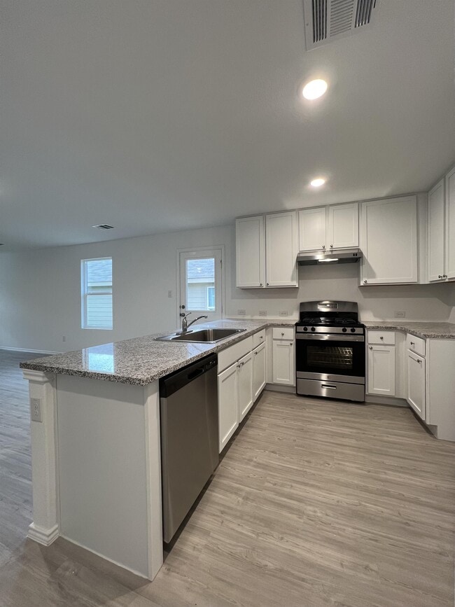 Building Photo - 14814 Dillard Ml