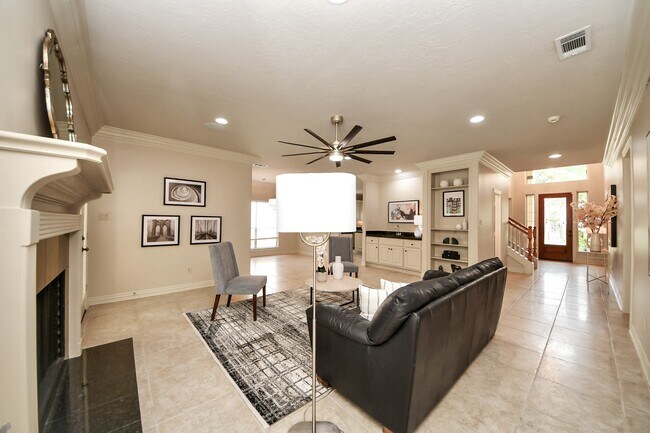 Building Photo - 14207 Jade Cove Dr
