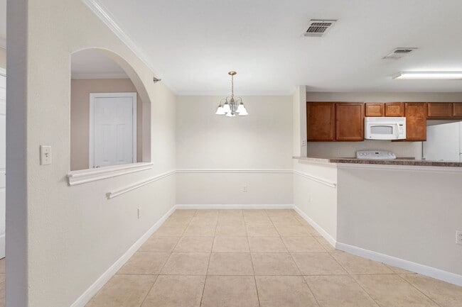 Building Photo - 7323 Snowden Rd