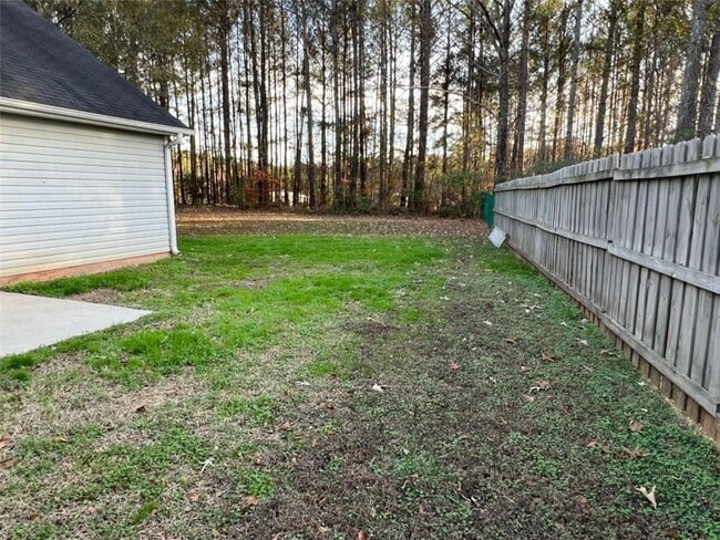 Building Photo - 17 Carey Ct