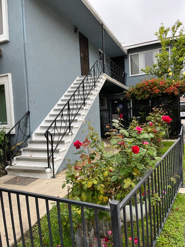 Building Photo - 11729 W Washington Blvd