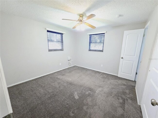 Building Photo - 1402 N Bracewell Dr