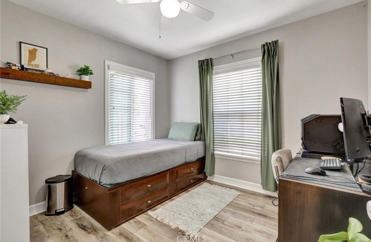 Building Photo - 10337 Garfield Ave