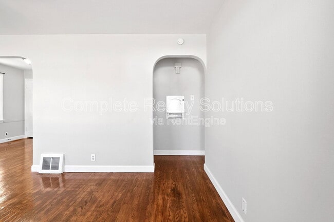 Building Photo - 8118 Blanchard Dr