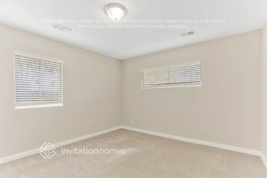 Building Photo - 2037 W Woodberry Ave