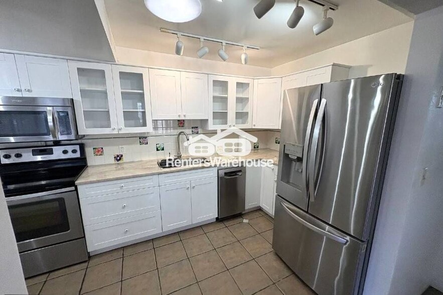 Building Photo - 3025 50th St S