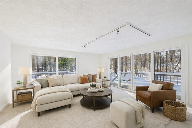 Building Photo - 24 Walpole St