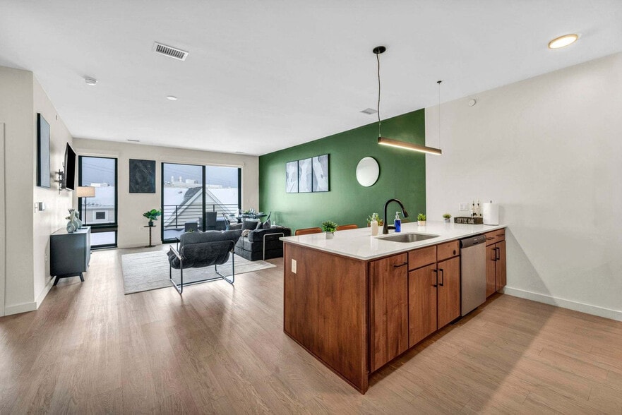 Building Photo - 2189 Cornell Rd