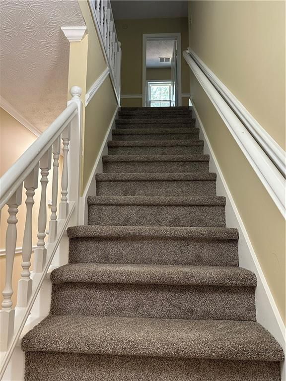 Building Photo - 3305 Maple Ridge Ct