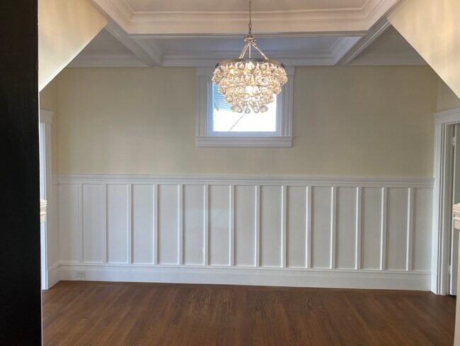 Building Photo - 3661 Clay St