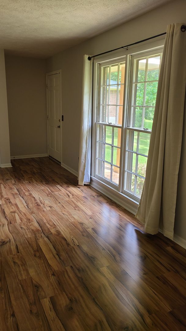 Building Photo - 308 Lancaster Ave