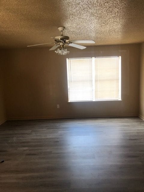 Living Room - 1421 Cottondale Dr