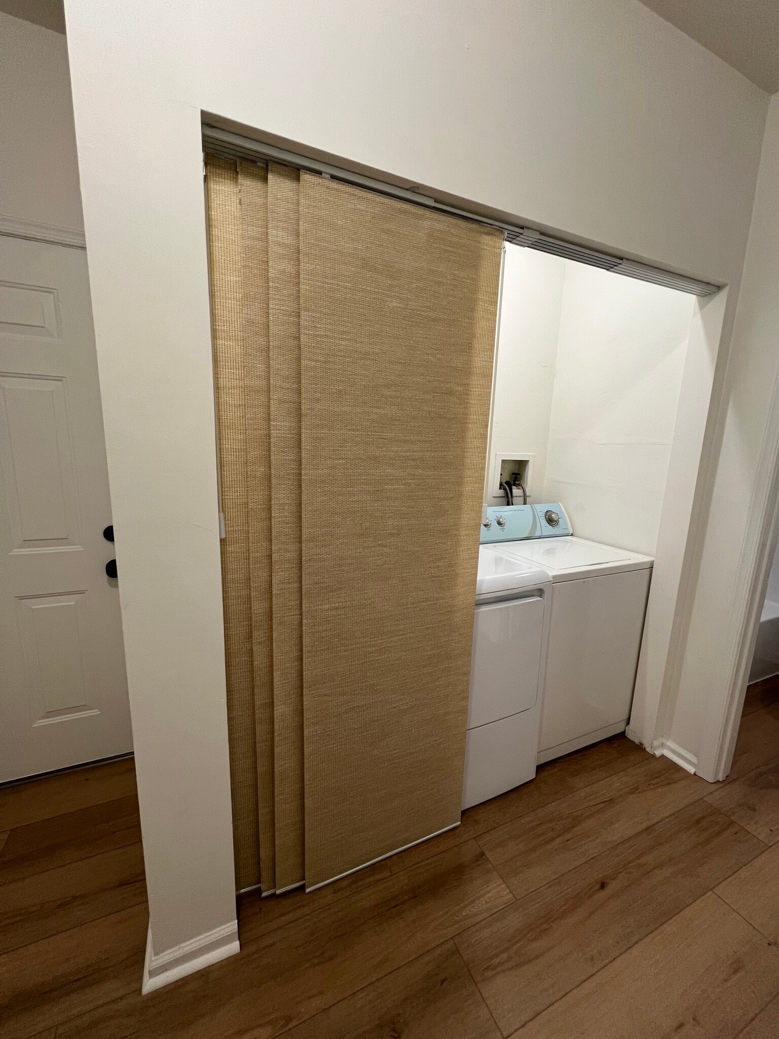 in unit washer/dryer - 1907 W Point Pike