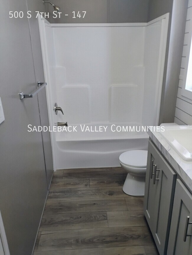 Building Photo - 500 S 7th St