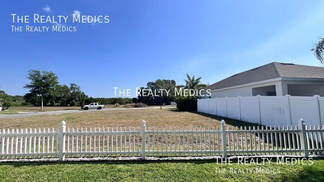 Building Photo - 952 Ambergate St