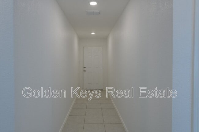 Building Photo - 2629 Turtle Dove Dr