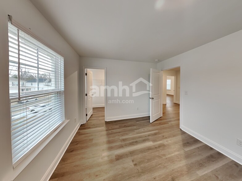 Building Photo - 1011 Bevington Dr