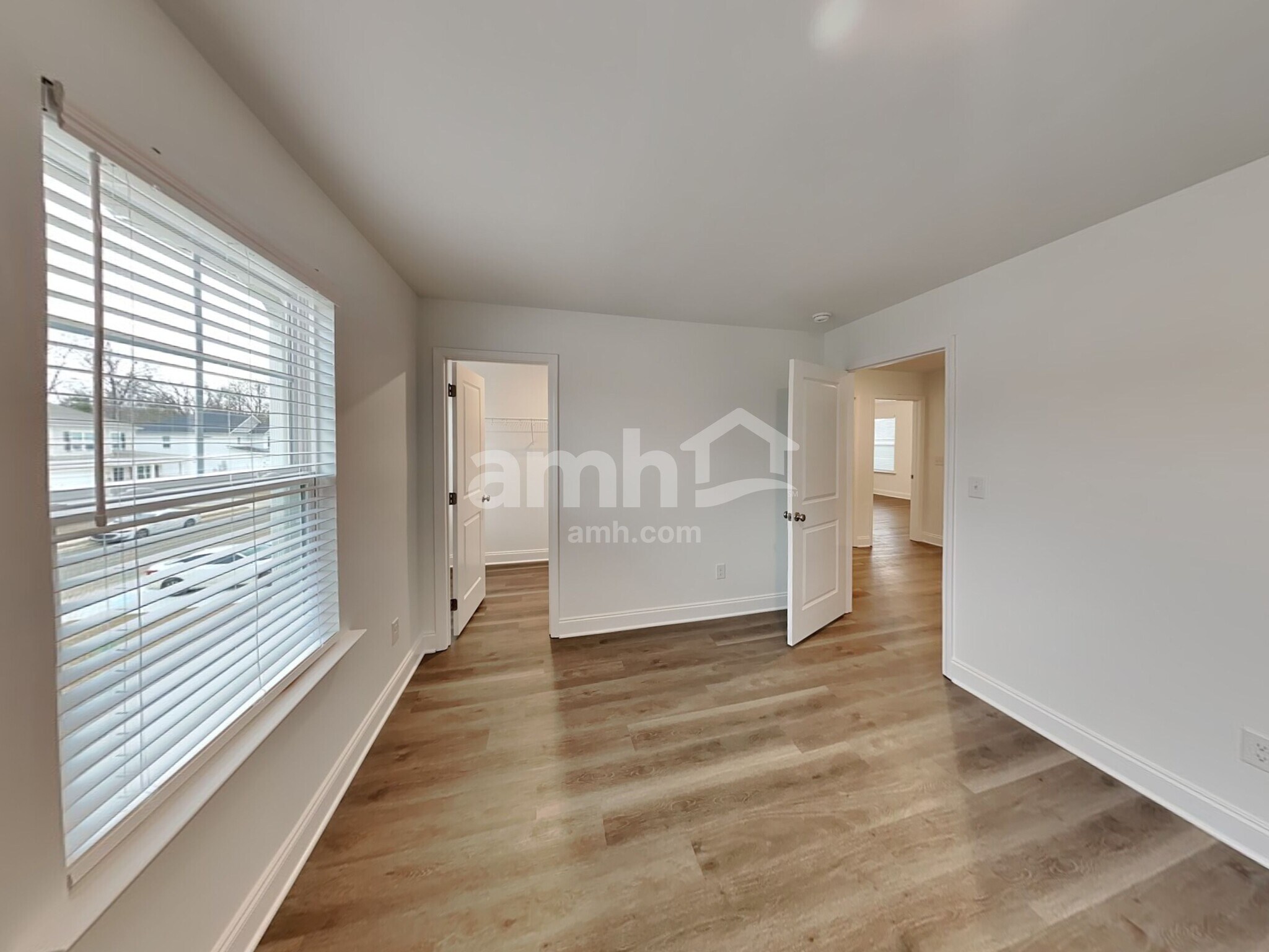 Building Photo - 707 Castor Ct