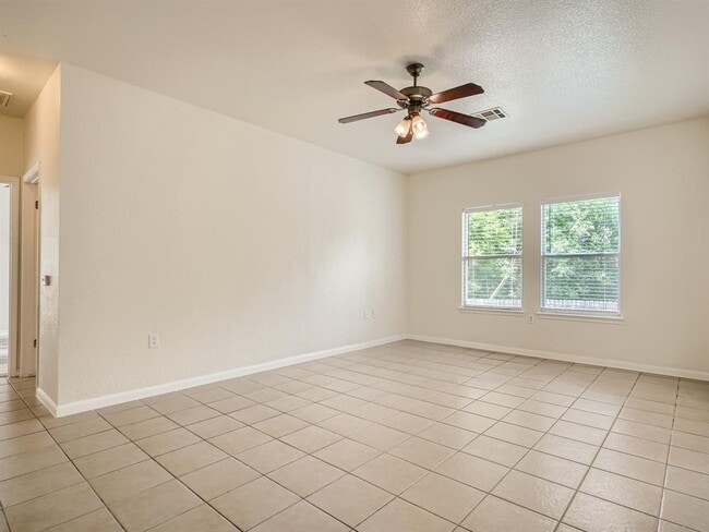 Building Photo - 6102 Reicher Dr