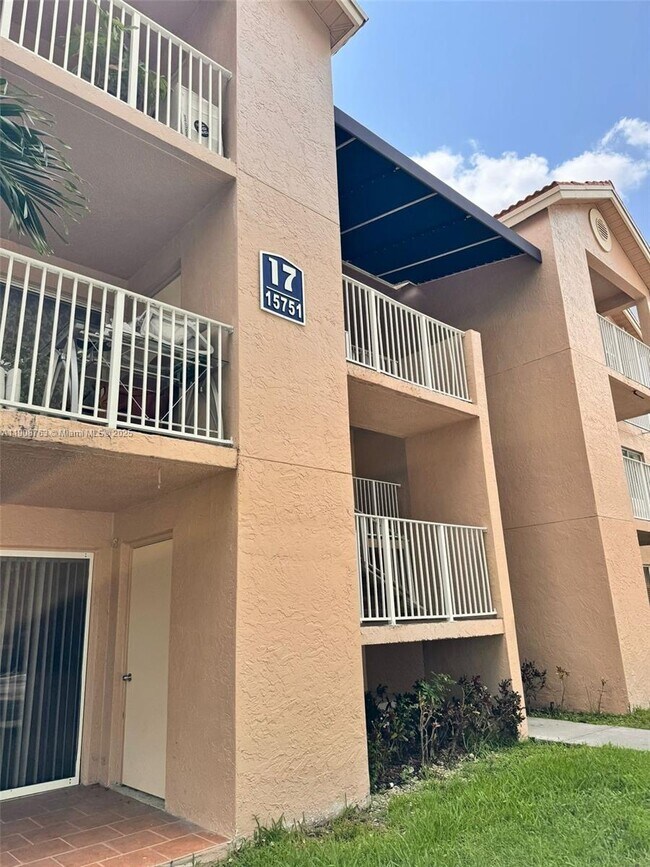 Primary Photo - 15751 SW 106th Terrace