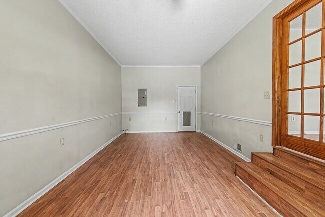 Building Photo - 124 Carolina Cir