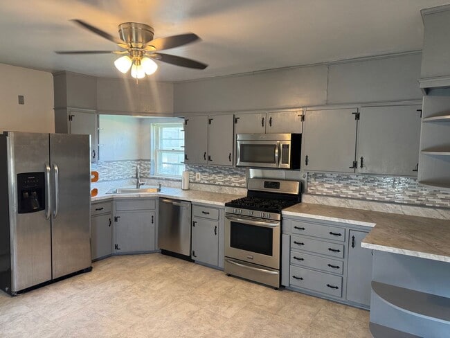 Building Photo - Spacious West Norriton Old World charm 4 B...