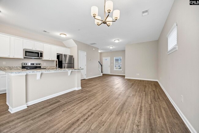 Building Photo - 135 Hunters Grove Dr