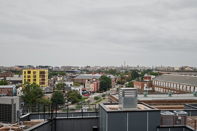 Building Photo - 2120 Vermont Ave NW