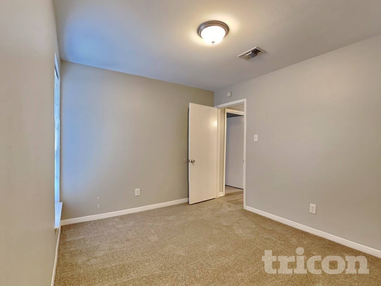 Building Photo - 6422 French Chateau Dr