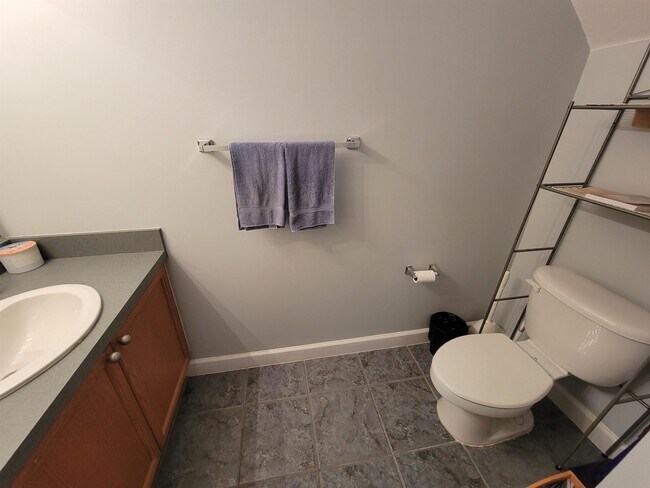 Building Photo - 4278 Avon Park Cir