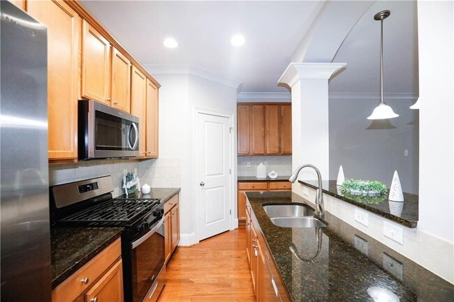 Building Photo - 3528 Pecos Ln