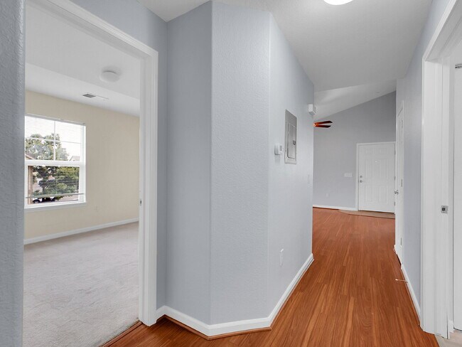 Building Photo - $2,050.00, Gorgeous 2-bed, 2-bath condo lo...