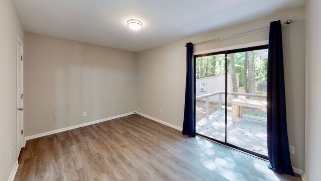 Building Photo - 5012 Glenview Ct