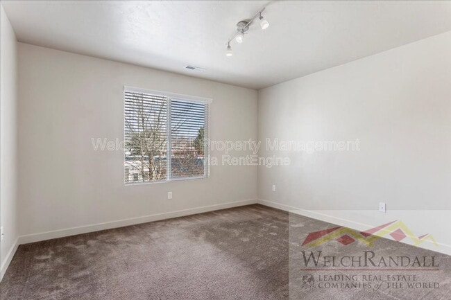 Building Photo - 1140 Seraphim Ct