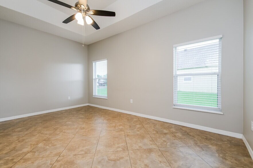 Building Photo - 2501 Tiger Maple Ct