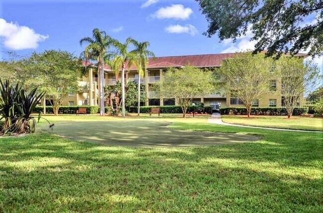 Building Photo - 2690 Coral Landings Blvd