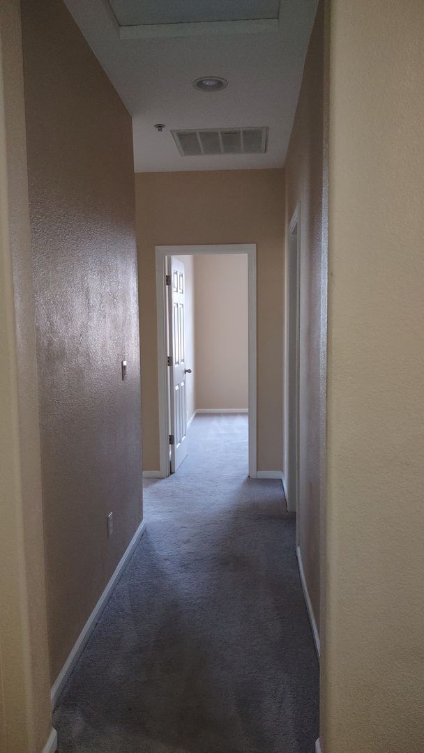 Building Photo - 8450 Crystal Walk Cir