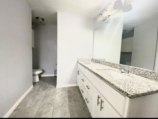 Building Photo - 18011 Pelican Way Rd