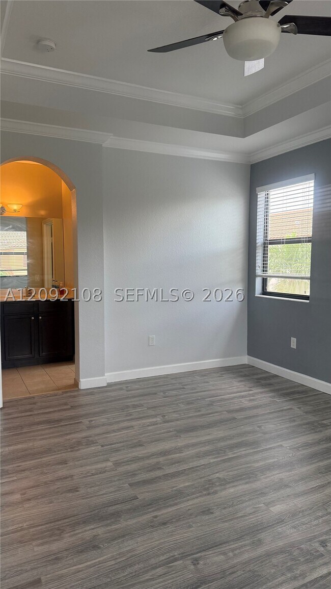 Building Photo - 3301 W 89th Terrace