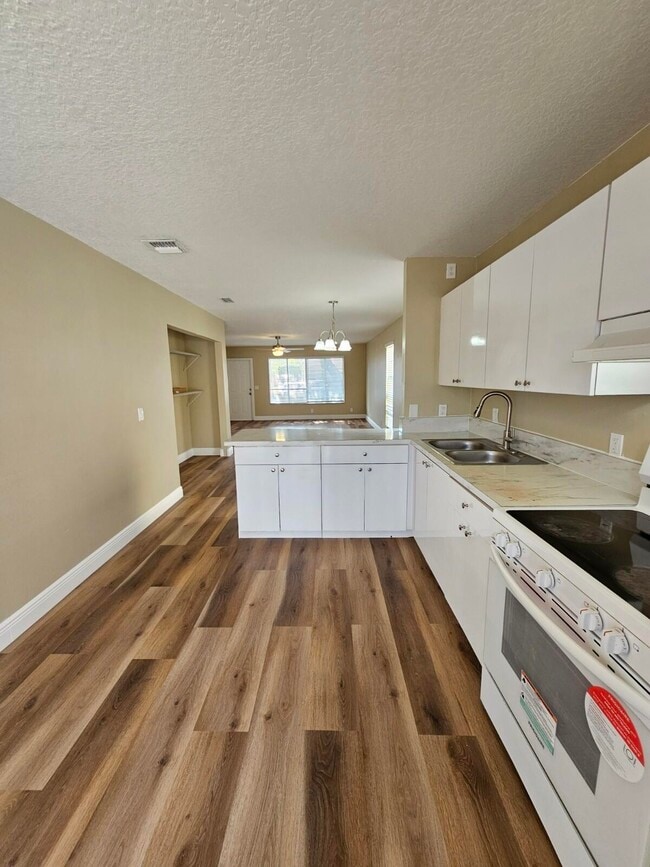 Building Photo - 4787 Orleans Ct