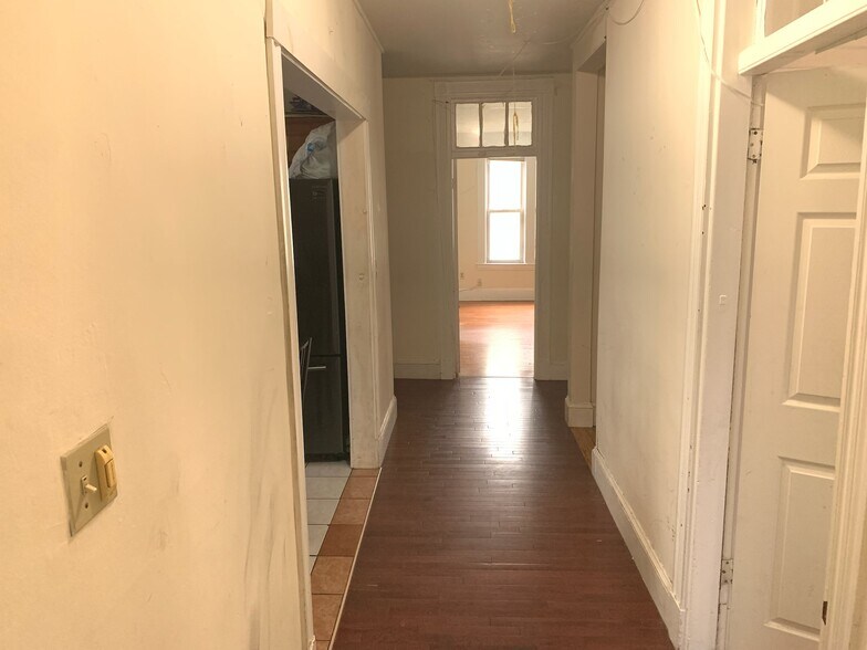 Building Photo - 1 Sachem St