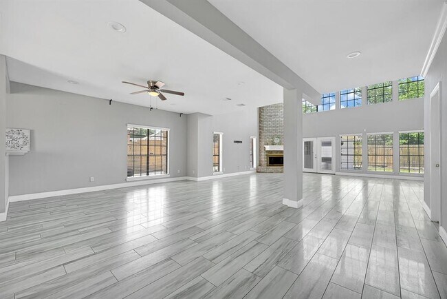 Building Photo - 3555 Ashfield Dr