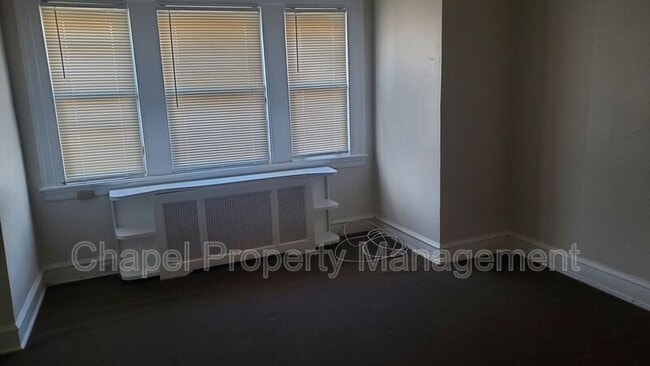 Building Photo - 5342 Master St