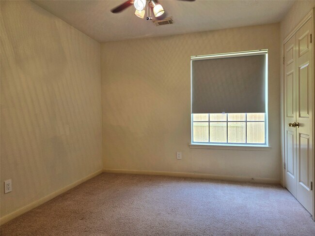 Building Photo - 4515 Oak Valley Dr