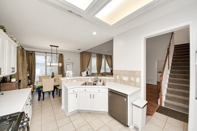 Building Photo - 3715 Hawkins Ct
