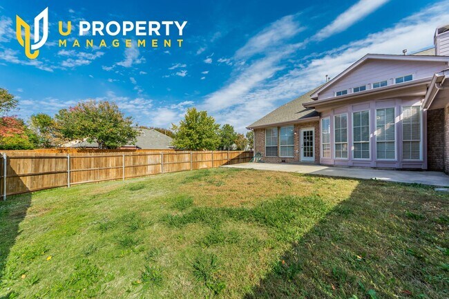 Building Photo - 6 Bedrooms, 3 garage space house. US75 & A...