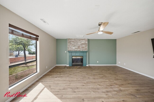 Building Photo - Lovely 4 Bedroom Home in Santa Clara