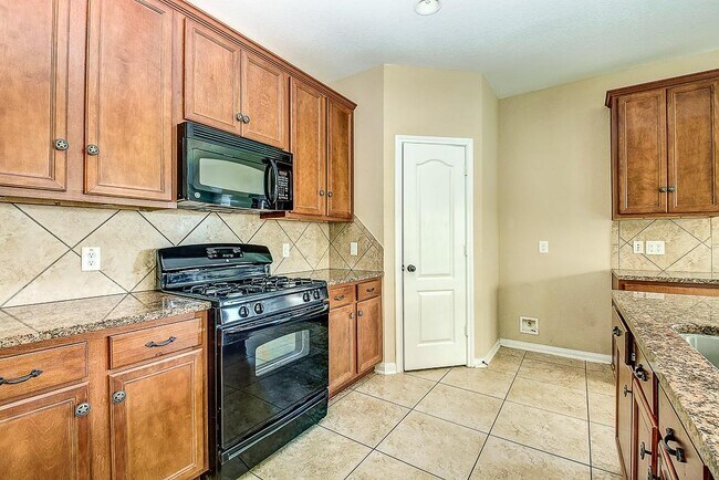 Building Photo - 27014 Henson Falls Dr