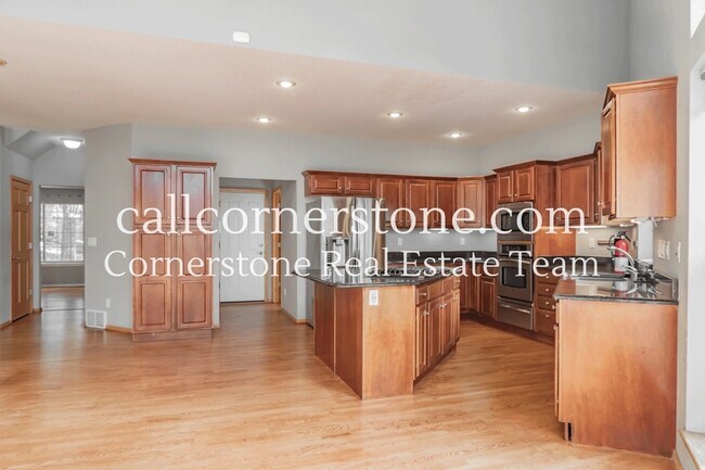 Building Photo - 5535 Jarman St